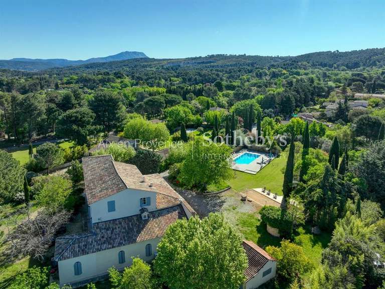 Maison Aix-en-Provence - 7 chambres - 670m²