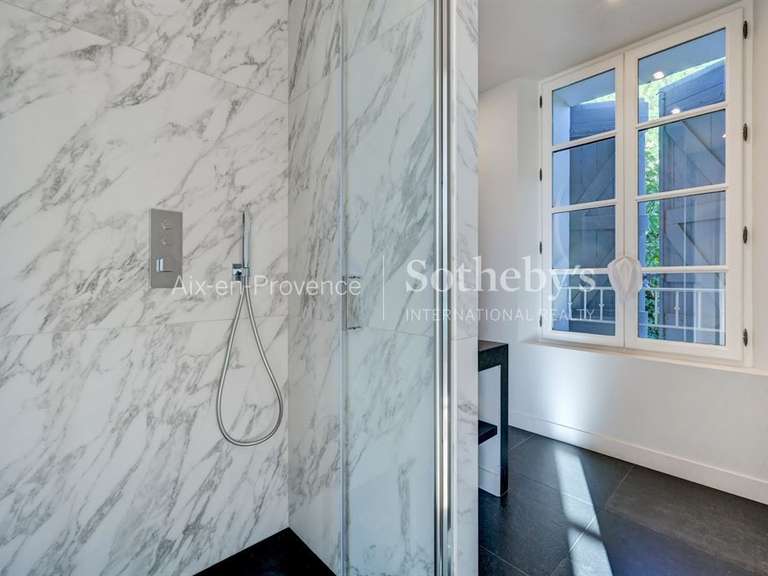 Maison Aix-en-Provence - 7 chambres - 670m²