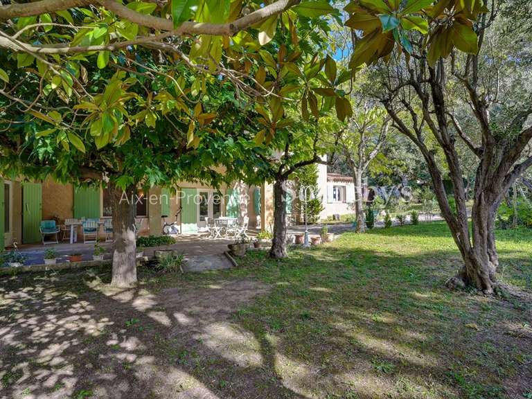 Maison Aix-en-Provence - 5 chambres - 220m²