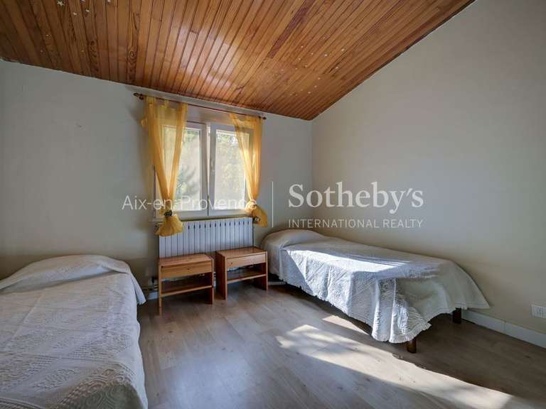 Maison Aix-en-Provence - 5 chambres - 220m²