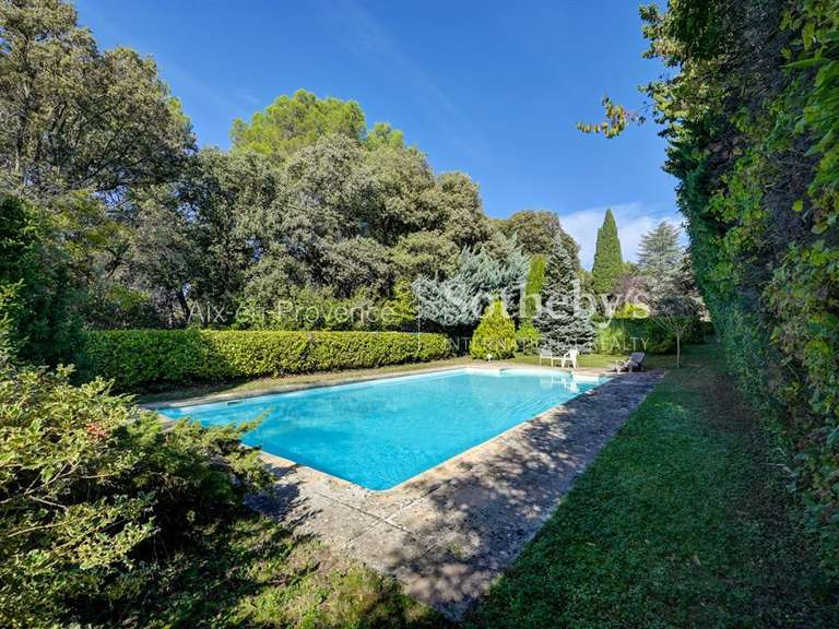 Maison Aix-en-Provence - 5 chambres - 220m²