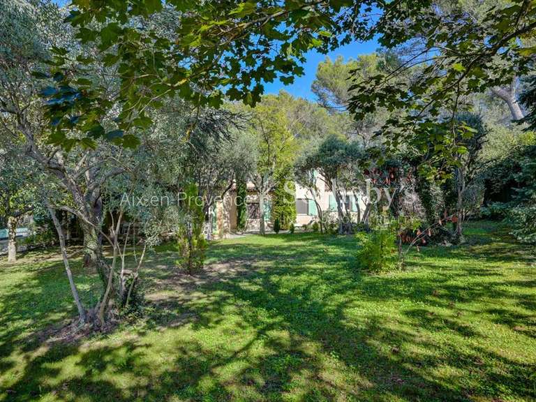 Maison Aix-en-Provence - 5 chambres - 220m²