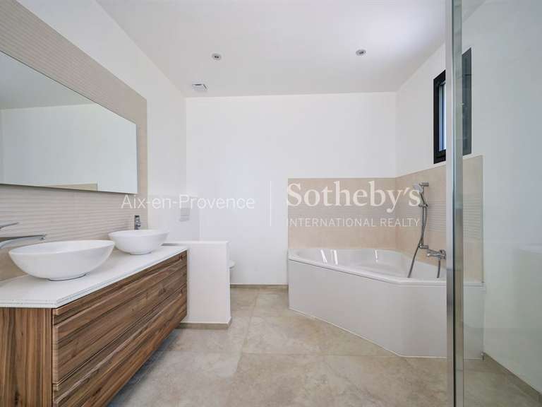 Maison Aix-en-Provence - 5 chambres - 244m²