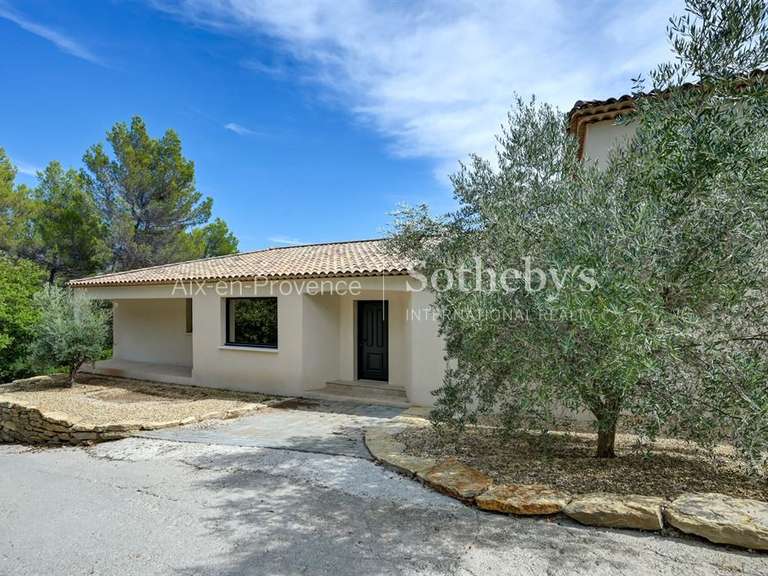 Maison Aix-en-Provence - 5 chambres - 244m²