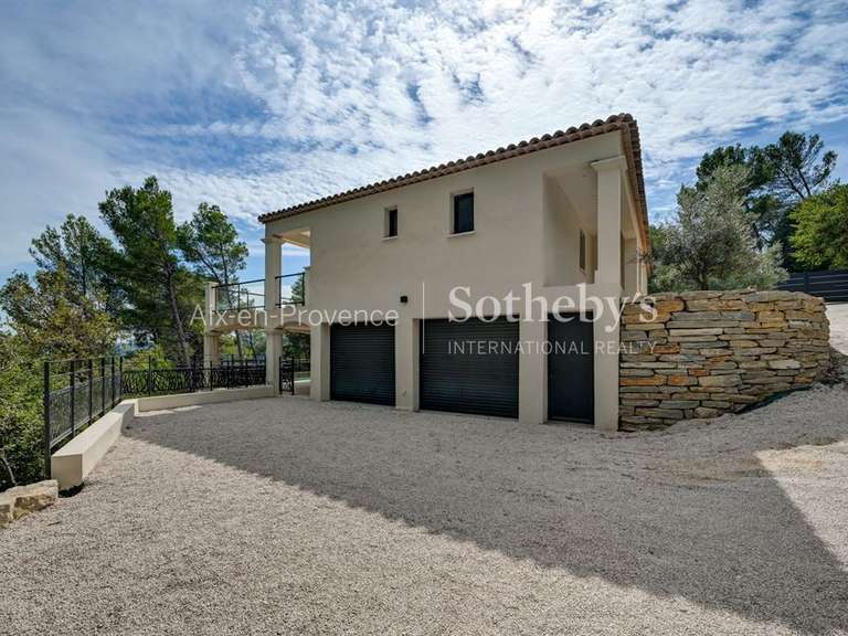 Maison Aix-en-Provence - 5 chambres - 244m²