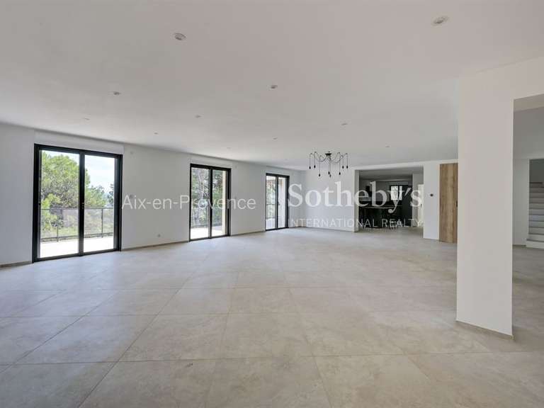 Maison Aix-en-Provence - 5 chambres - 244m²