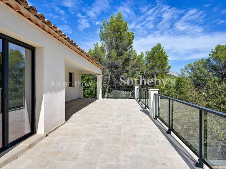 Maison Aix-en-Provence - 5 chambres - 244m²