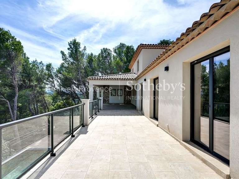 Maison Aix-en-Provence - 5 chambres - 244m²