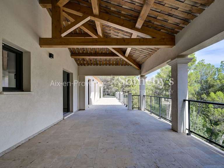 Maison Aix-en-Provence - 5 chambres - 244m²