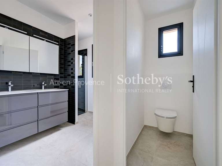 Maison Aix-en-Provence - 5 chambres - 244m²