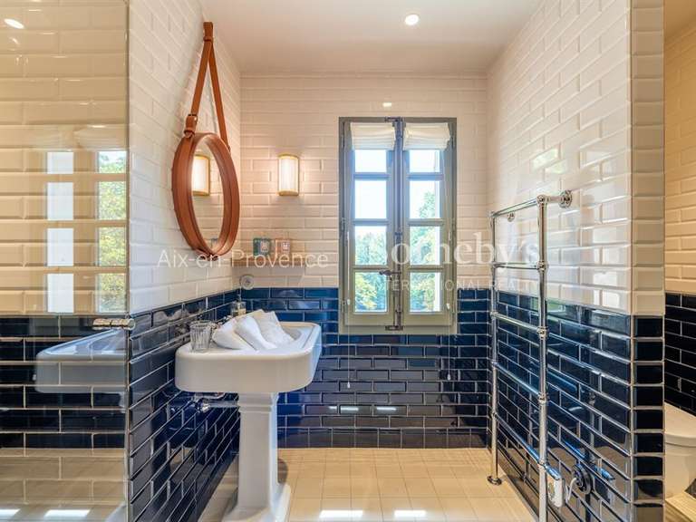Maison Aix-en-Provence - 12 chambres - 1500m²