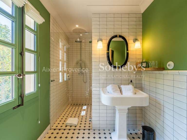 Maison Aix-en-Provence - 12 chambres - 1500m²