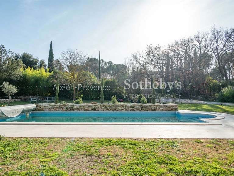 Maison Aix-en-Provence - 5 chambres - 200m²