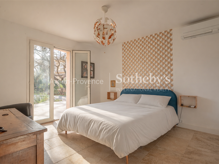 Maison Aix-en-Provence - 5 chambres - 200m²