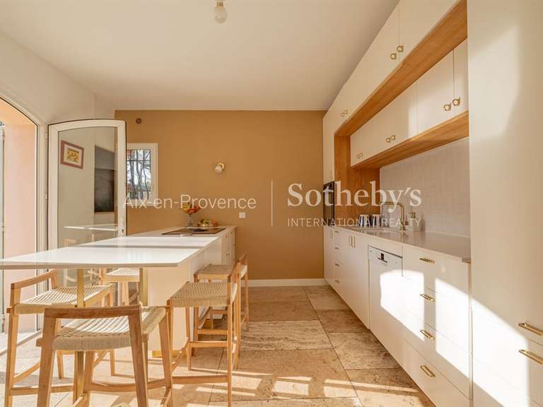 Maison Aix-en-Provence - 5 chambres - 200m²