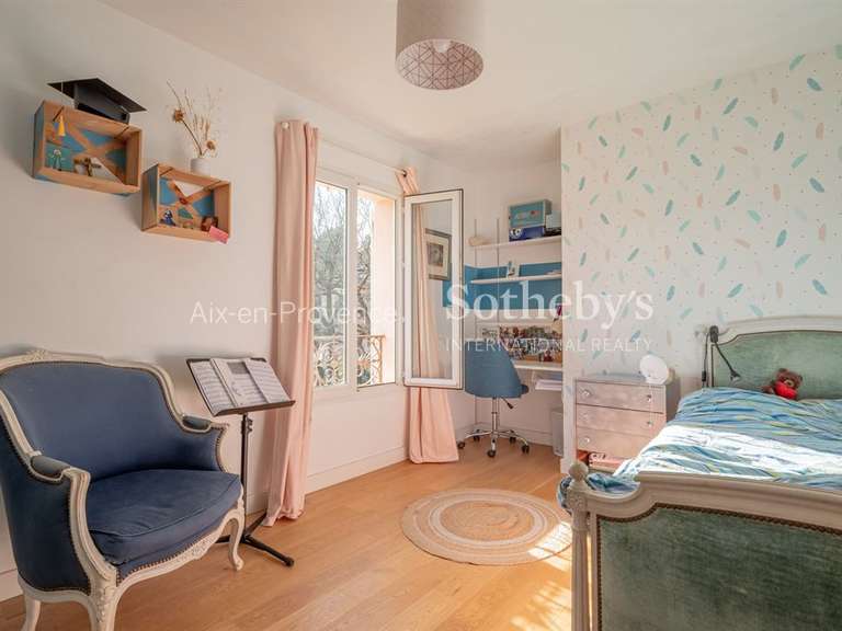 Maison Aix-en-Provence - 5 chambres - 200m²