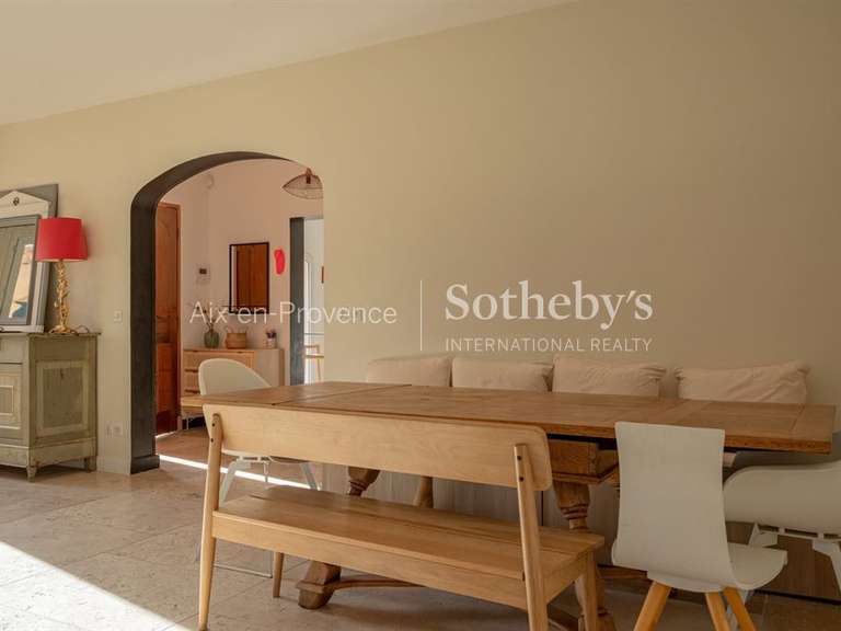 Maison Aix-en-Provence - 5 chambres - 200m²