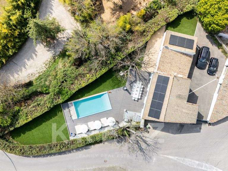 Maison Aix-en-Provence - 5 chambres - 150m²