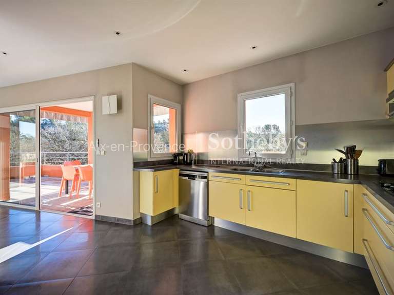 Maison Aix-en-Provence - 4 chambres - 175m²