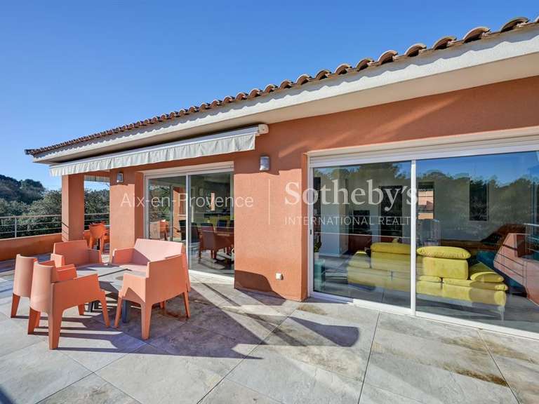 Maison Aix-en-Provence - 4 chambres - 175m²