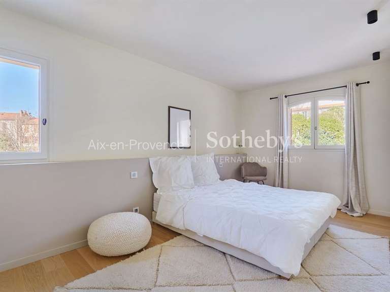 Maison Aix-en-Provence - 5 chambres - 240m²