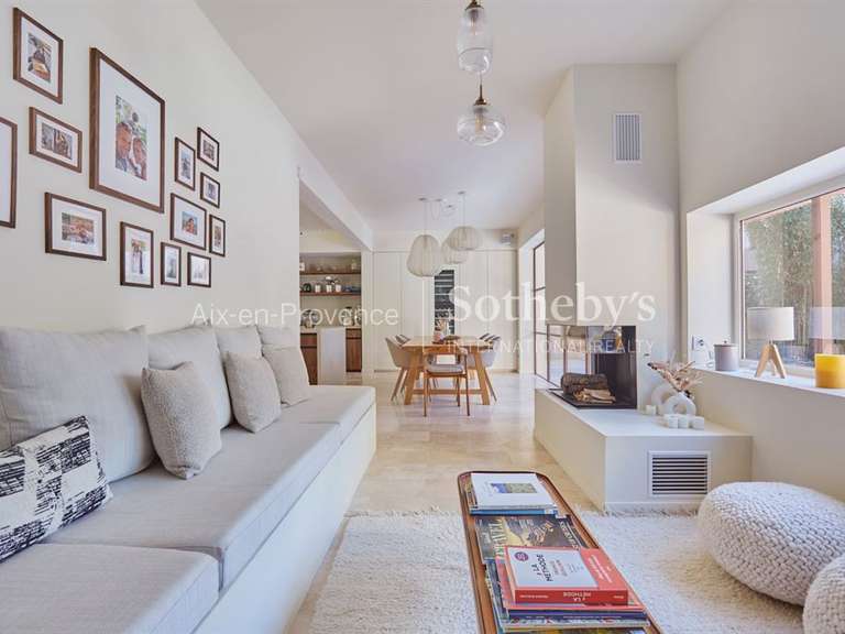 Maison Aix-en-Provence - 5 chambres - 240m²