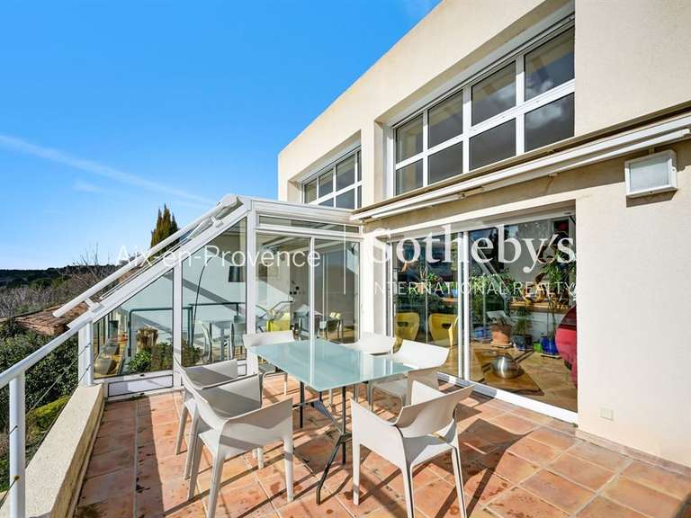 Maison Aix-en-Provence - 3 chambres - 200m²