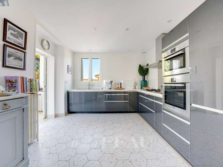 Maison Aix-en-Provence - 4 chambres - 228m²