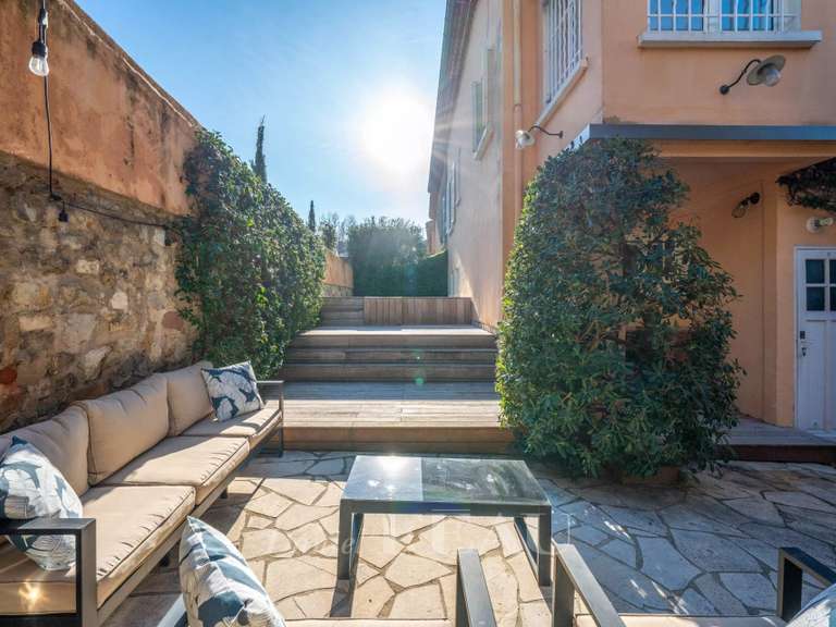 Maison Aix-en-Provence - 4 chambres - 228m²