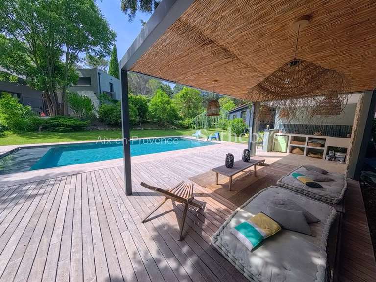 Maison Aix-en-Provence - 6 chambres - 300m²