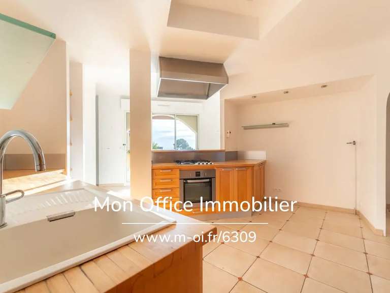 House Aix-en-Provence - 5 bedrooms - 178m²