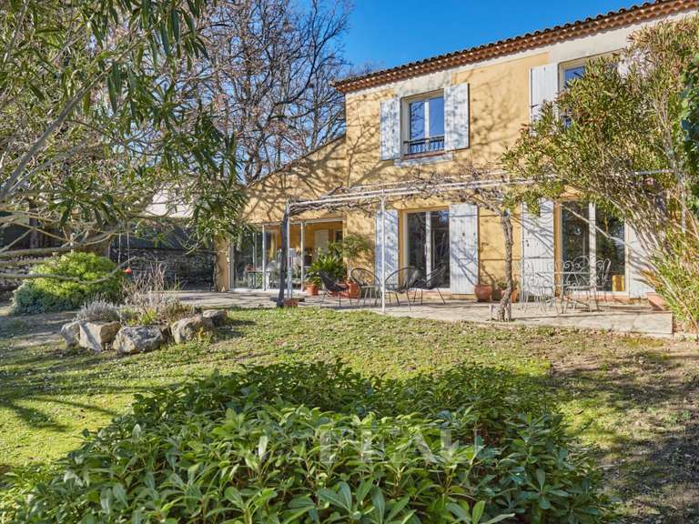 Maison Aix-en-Provence - 4 chambres - 179m²