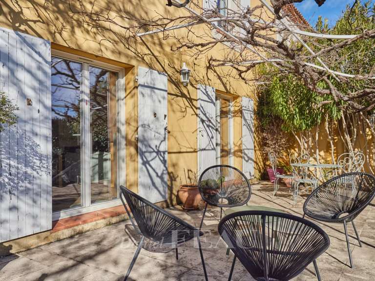 Maison Aix-en-Provence - 4 chambres - 179m²