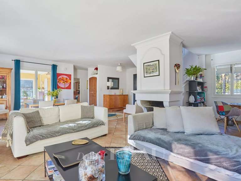 Maison Aix-en-Provence - 4 chambres - 179m²