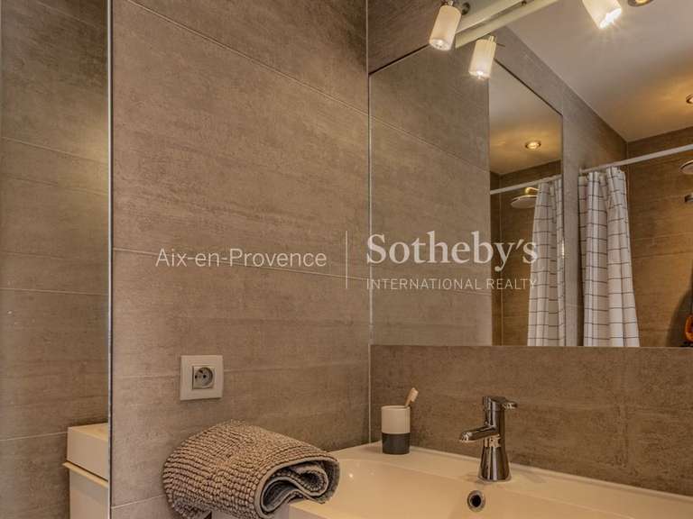 Maison Aix-en-Provence - 4 chambres - 275m²