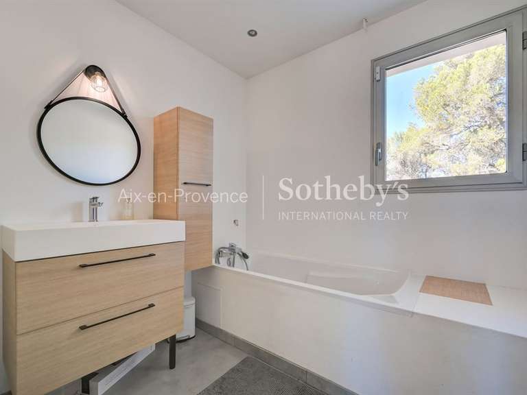 Maison Aix-en-Provence - 3 chambres - 210m²