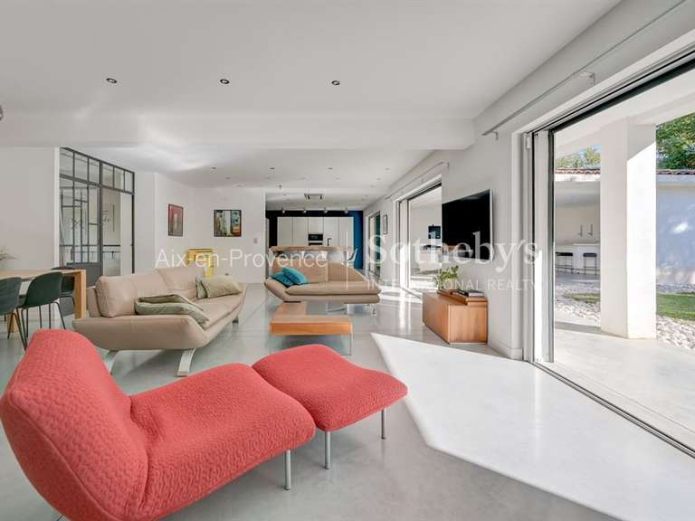 Maison Aix-en-Provence - 3 chambres - 210m²