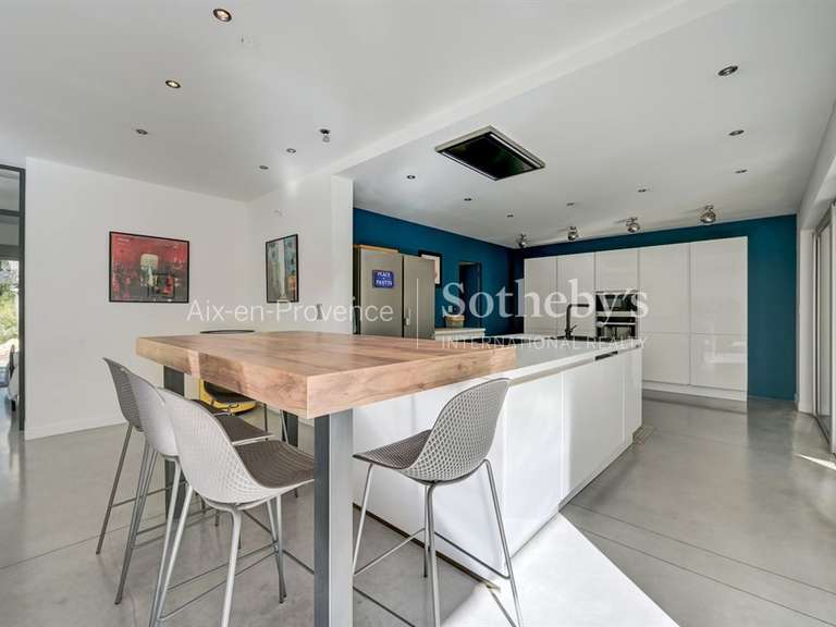 Maison Aix-en-Provence - 3 chambres - 210m²