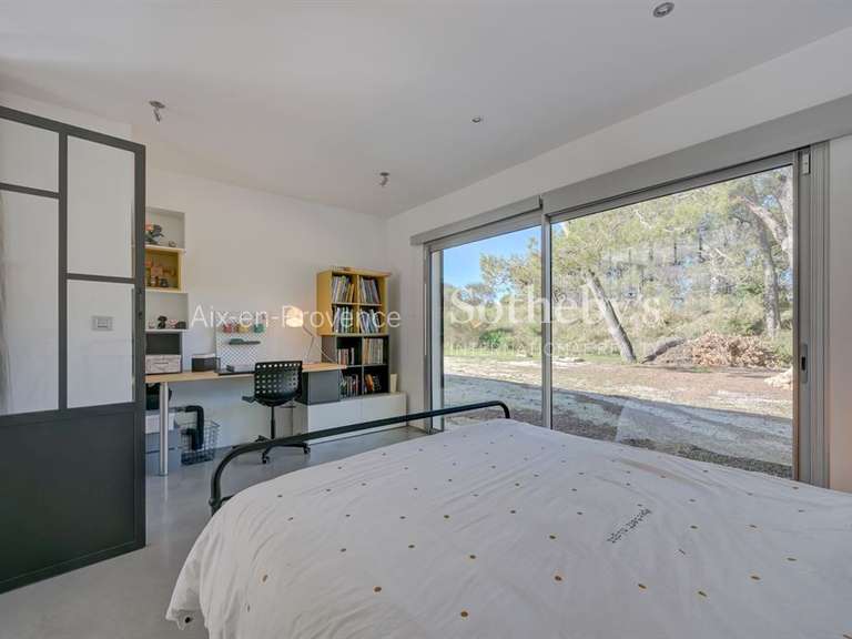 Maison Aix-en-Provence - 3 chambres - 210m²