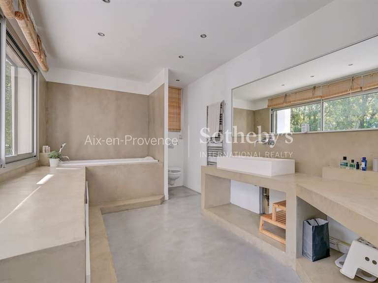 Maison Aix-en-Provence - 3 chambres - 210m²