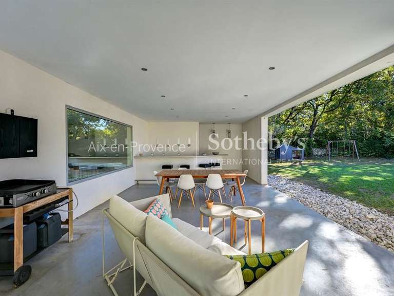 Maison Aix-en-Provence - 3 chambres - 210m²