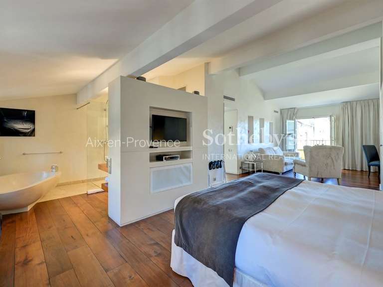 House Aix-en-Provence - 5 bedrooms - 360m²