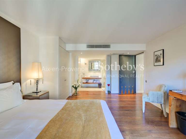House Aix-en-Provence - 5 bedrooms - 360m²