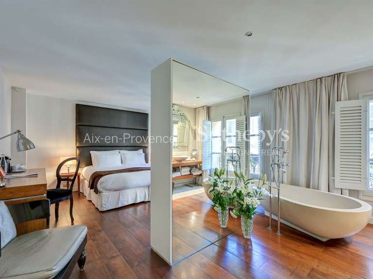 House Aix-en-Provence - 5 bedrooms - 360m²