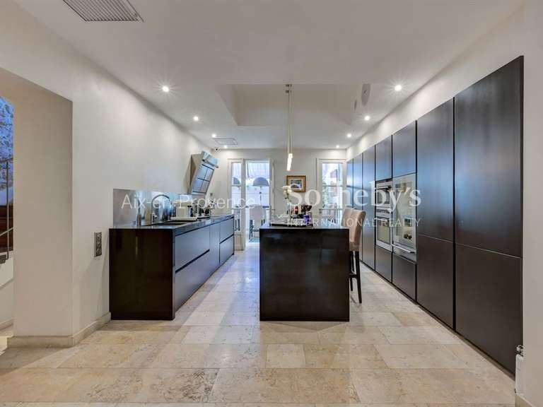 House Aix-en-Provence - 5 bedrooms - 360m²