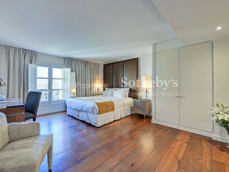 Maison Aix-en-Provence - 5 chambres - 360m²