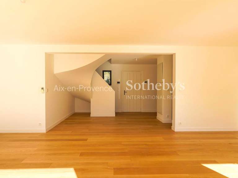 Maison Aix-en-Provence - 4 chambres - 164m²