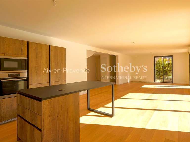 Maison Aix-en-Provence - 4 chambres - 164m²