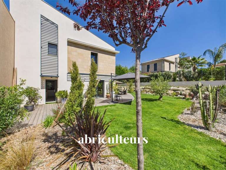 House Aix-en-Provence - 3 bedrooms - 111m²