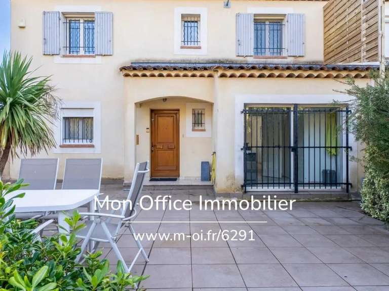 Maison Aix-en-Provence - 5 chambres - 220m²